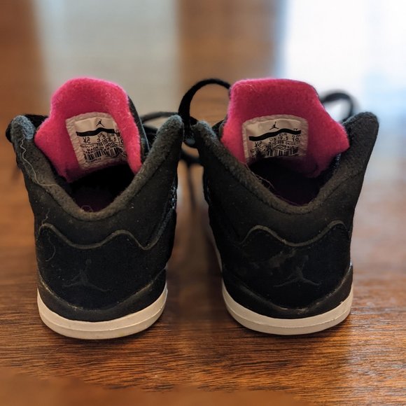 Nike Air Jordan Toddler Shoes - Size 4 - Picture 2 of 3